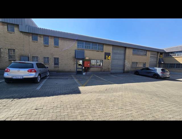 449M² WAREHOUSE TO LET IN RUSTIVIA